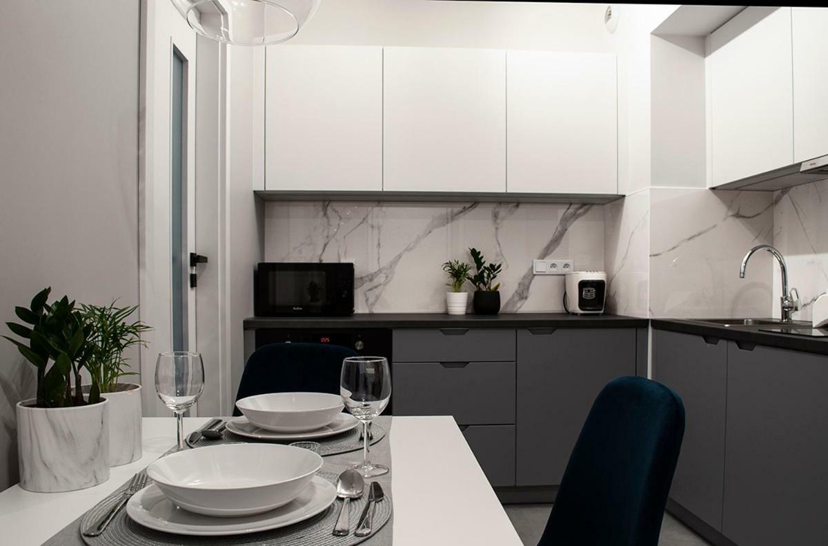 Navyblue Apartment Cracow Free Parking Tv Krakow Exterior photo
